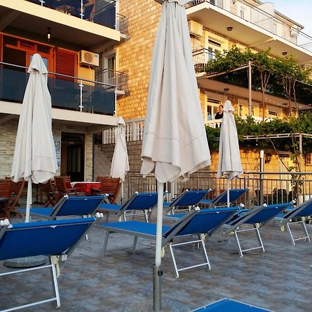 Apartments Dragisic Sveti Stefan Kültér fotó