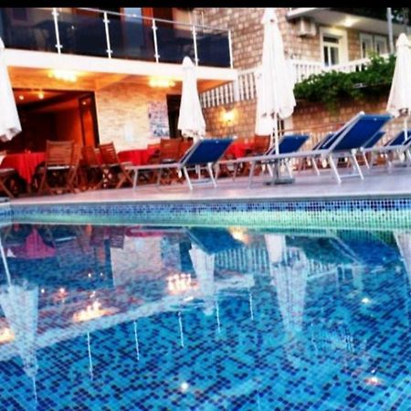 Apartments Dragisic Sveti Stefan Kültér fotó