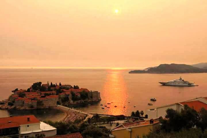 Apartments Dragisic Sveti Stefan Kültér fotó